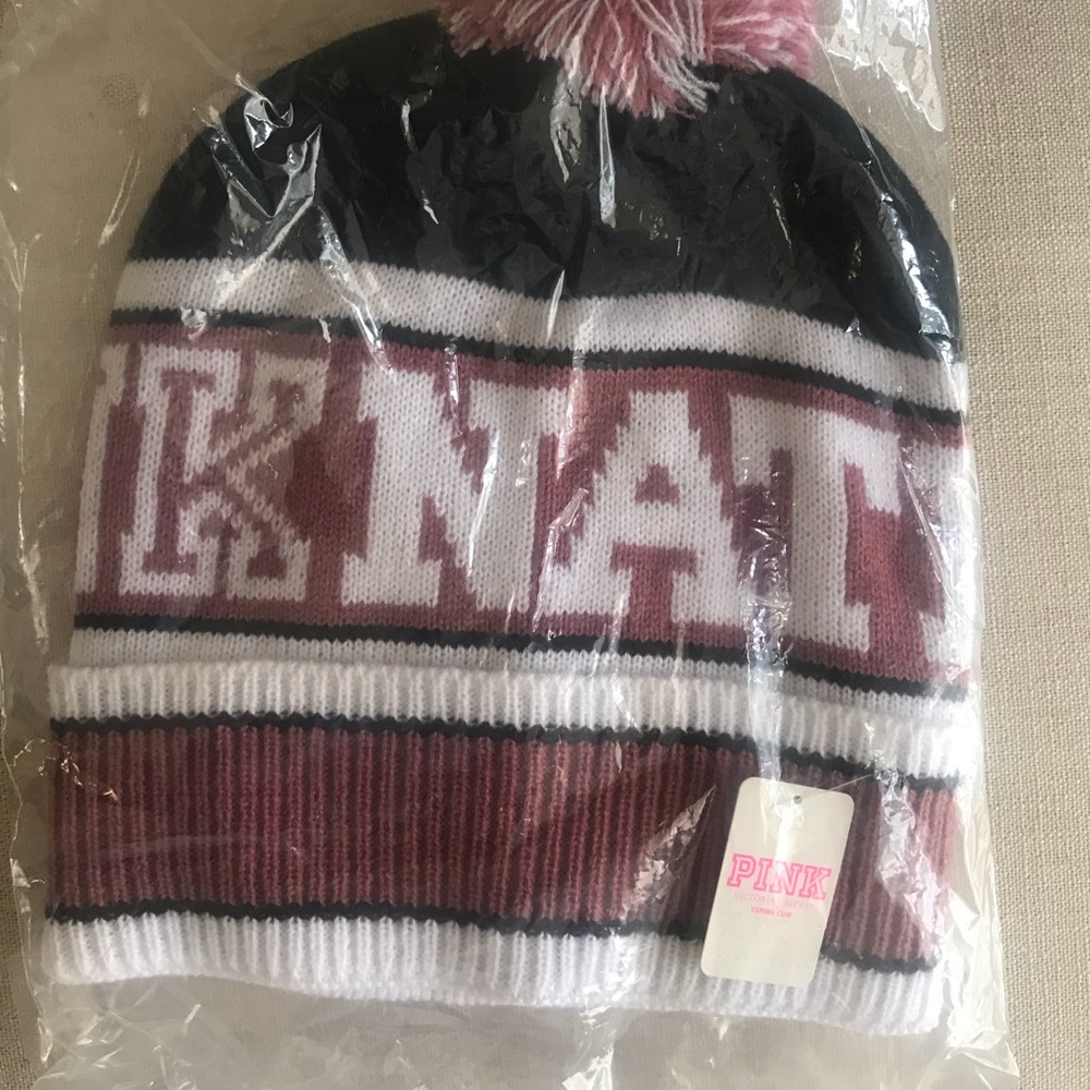 NWT VS PINK BEANIE